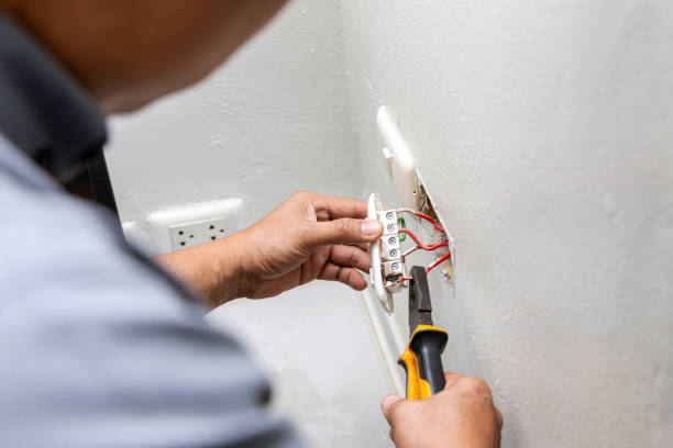 Best Affordable Emergency Electrician  in Cambria, IL